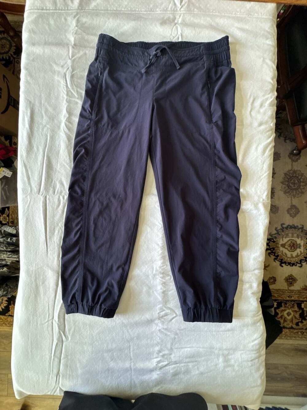 Athleta Attitude Jogger Pants Size 10 Volcanic Violet